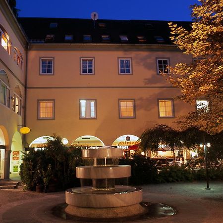 Hotel Goldener Brunnen Klagenfurt am Woerthersee Kültér fotó